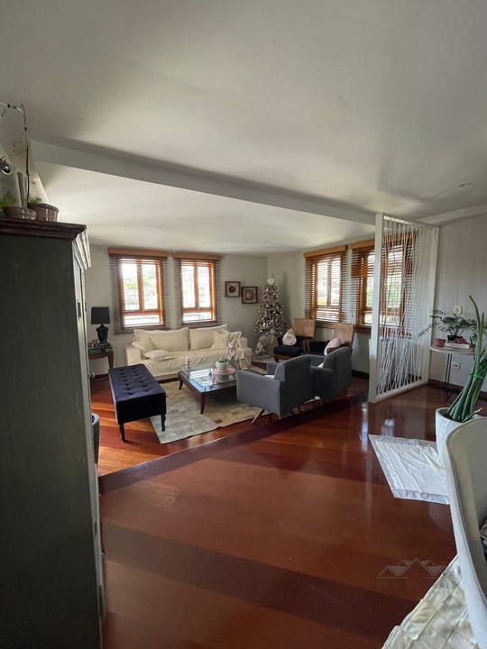 Casa à venda com 3 quartos, 380m² - Foto 10