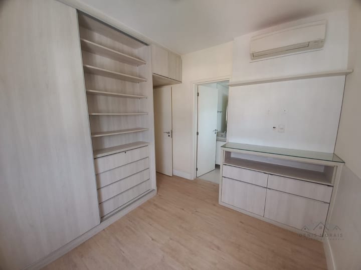 Apartamento à venda com 3 quartos, 127m² - Foto 13