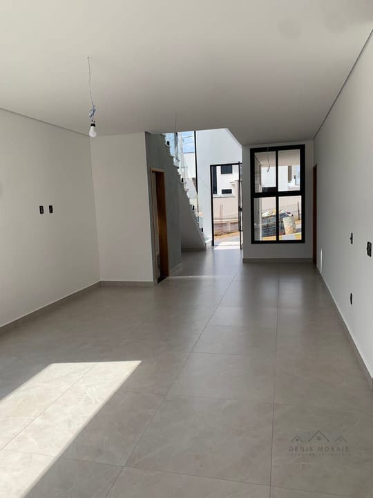 Casa à venda com 4 quartos, 204m² - Foto 6