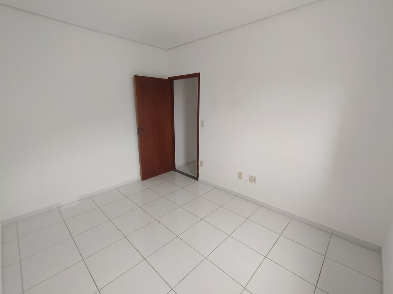 Casa à venda com 2 quartos, 67m² - Foto 14