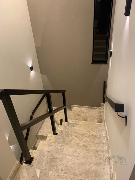 Casa à venda com 3 quartos, 189m² - Foto 14