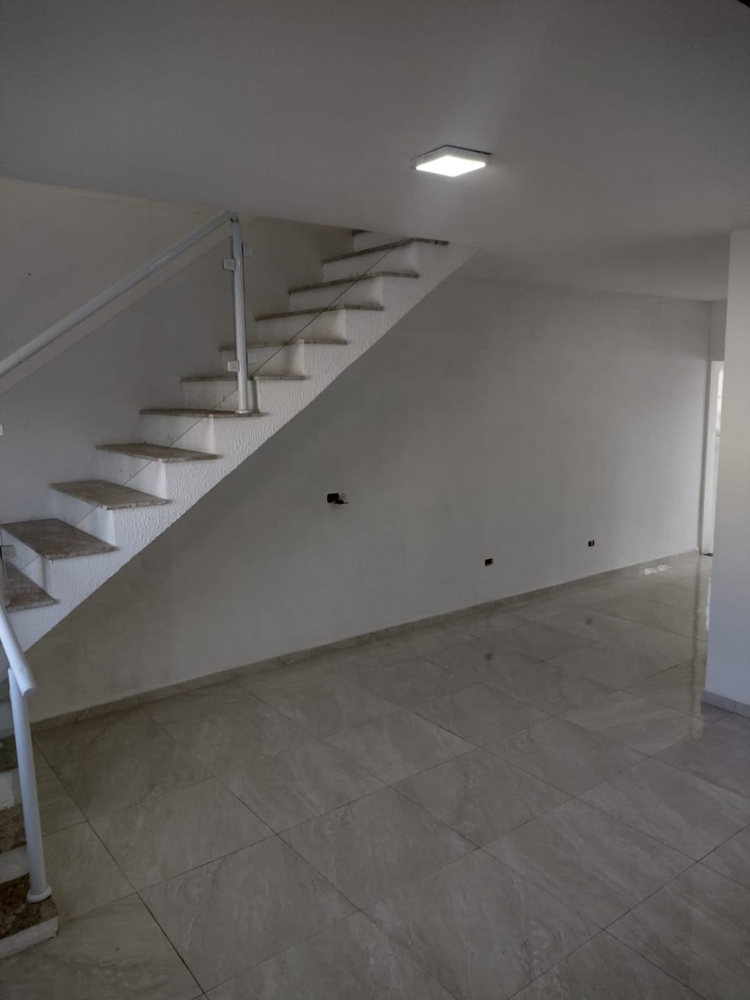 Casa à venda com 3 quartos, 130m² - Foto 4