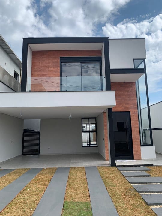 Casa à venda com 4 quartos, 204m² - Foto 1